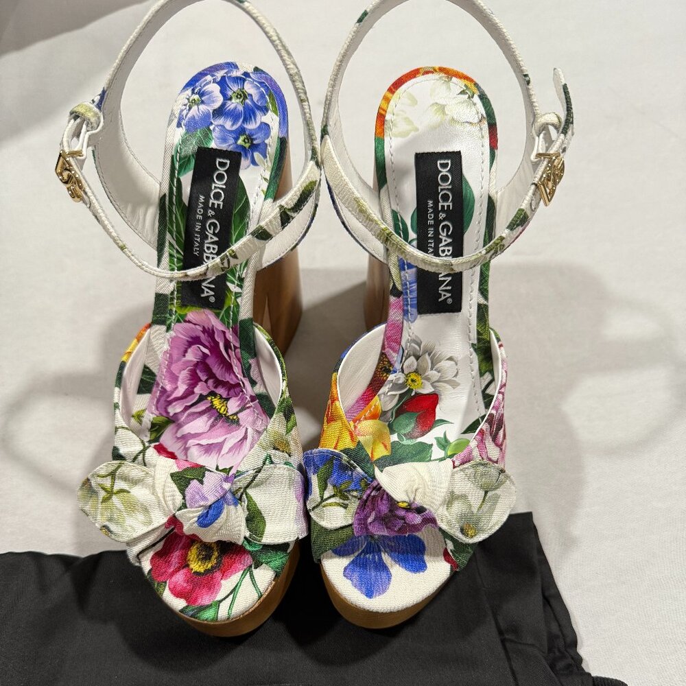 Dolce & Gabbana Floral 125MM Platform Wedge Sandal size 38
